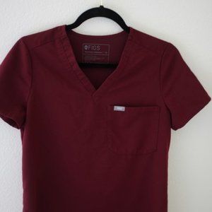 FIGS Burgundy Catarina One Pocket Top - XS